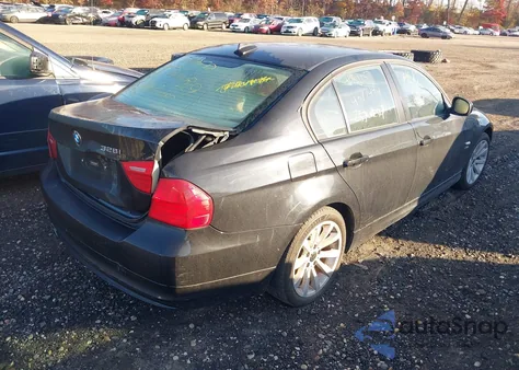 2011 BMW 328I xDrive z USA, uszkodzony, nr VIN WBAPK5C58BF125550